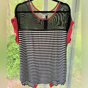 Anthony Richards XL Black & White w/Coral trim tunic. Black mesh upper